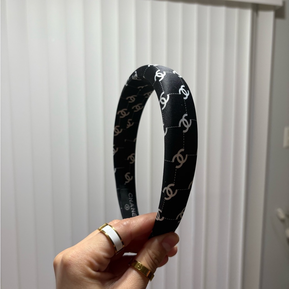 Cc black and white GWP Headband